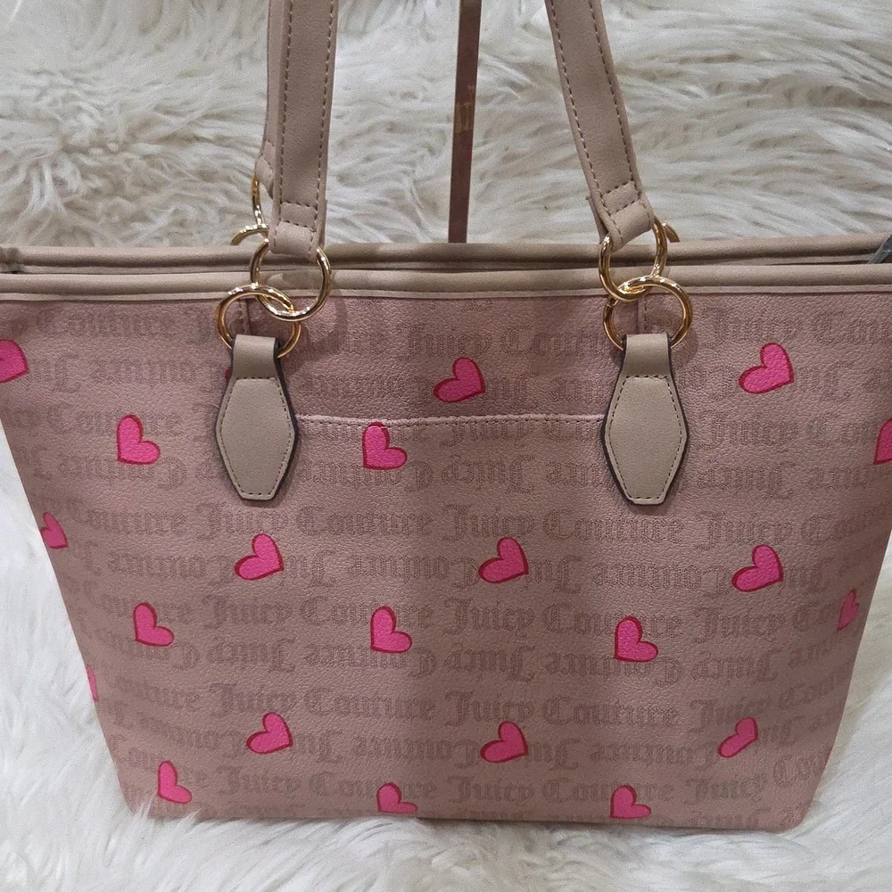 💕 ▪️Juicy Couture▪️ Cafe With Cafe Trim I heart  Medium Tote Heart Logo